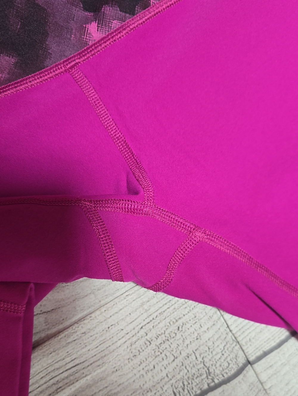 Lululemon Wunder Under Crop (Hi-Rise) *Full-On LuonRaspberry / Blooming Pixie - Picture 5 of 6